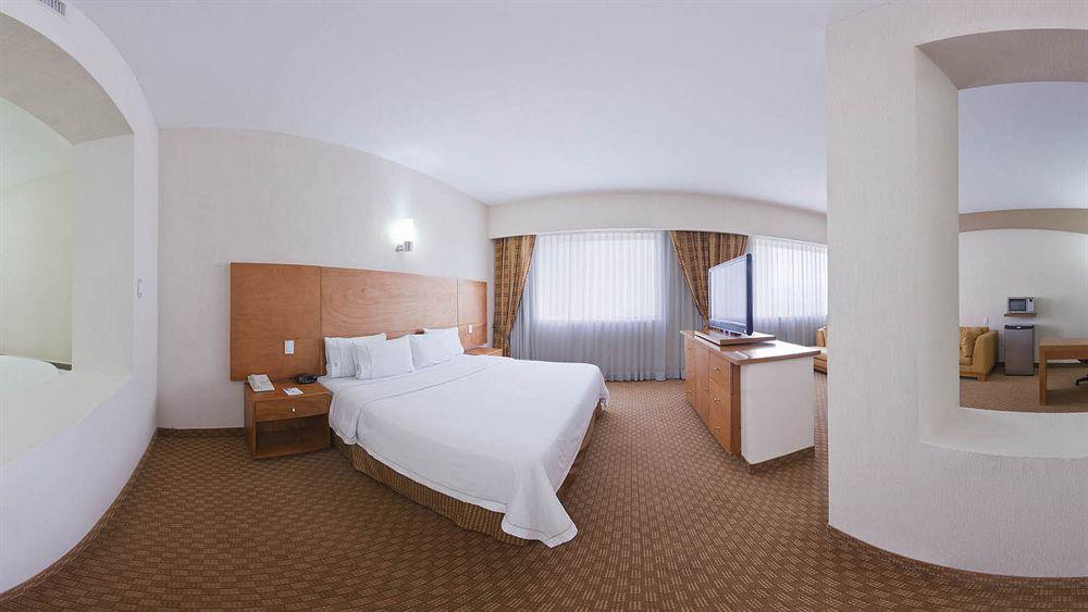 Holiday Inn Express Slp San Luis Potosí Esterno foto